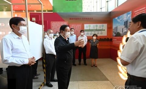Wan Gang attends Beijing main venue activities of 2022 National Science Popularization Day program
