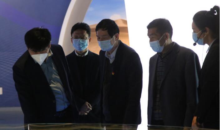 济南市科协一行来低碳科技馆调研