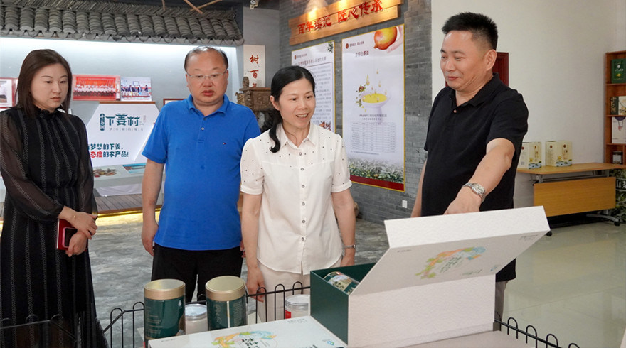 杭州市科协走访调研淳安“三站”建设工作
