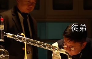 人类的赞歌是勇气的赞歌，人类的伟大是勇气的伟大...