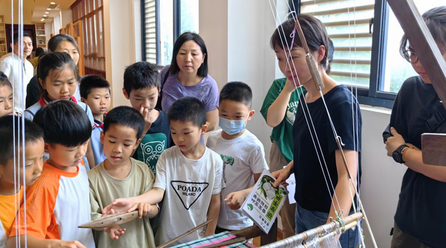 临平区科协开启“研习蚕桑文化 传承春蚕精神”塘北研学之旅