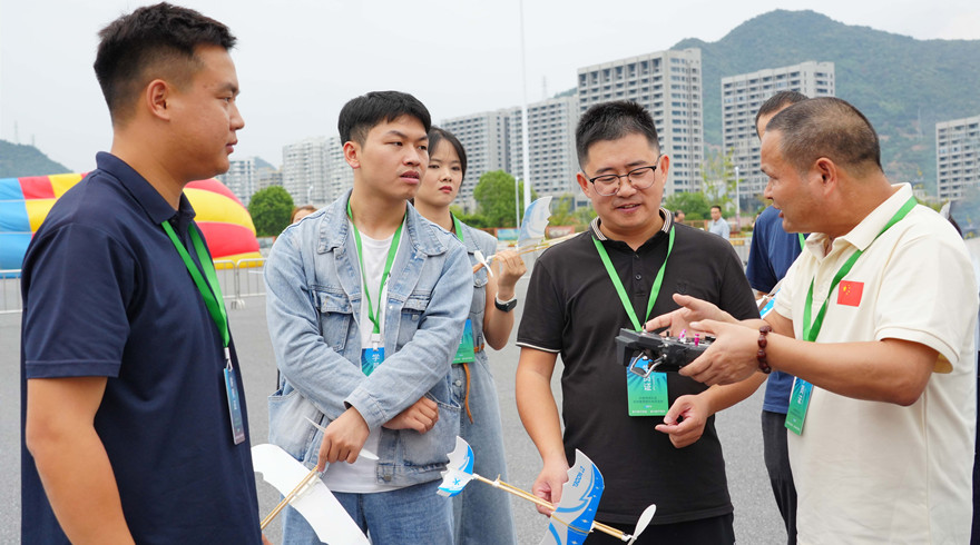 杭州市科普师资队伍科学素质提升培训活动在千岛湖啤酒小镇举行