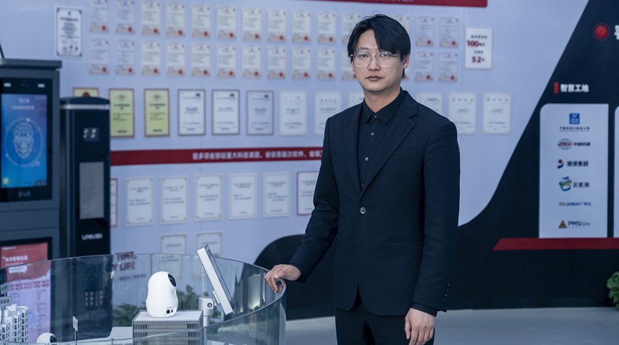 矢志创新发展 建设科技强国②∣郑东：用有思想的技术，创造无处不在的美好